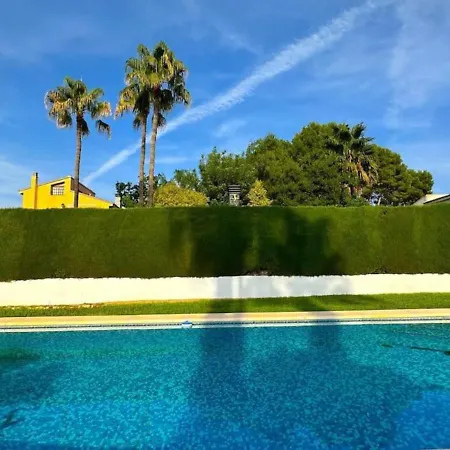 Con Piscina, Jardin Y Aire Acondicionado En La Eliana-l'eliana * Valence